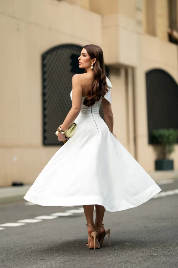 Vestido de Noiva Civil Midi Um Ombro Só com Laço