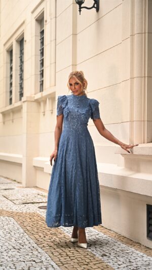 vestido renda azul